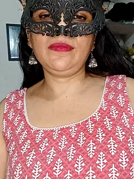BhabhiPooja69 webcam