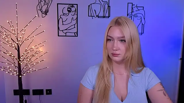 playful_sophie webcam