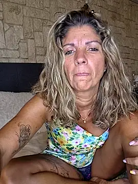 Dreamlove1 webcam