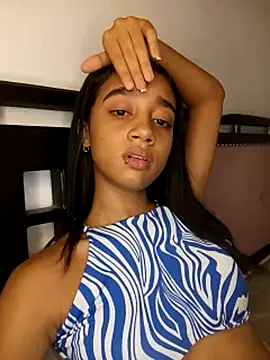 Zoe_Sweett18