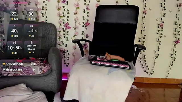 saray__jones webcam