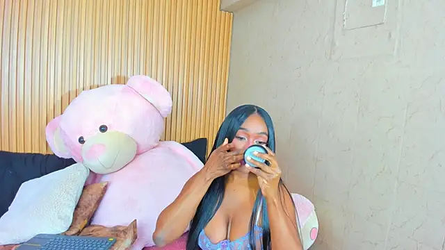AlexiaAbbey webcam