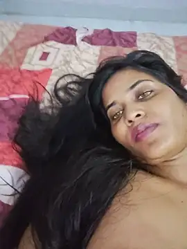 cute_radhikaa webcam