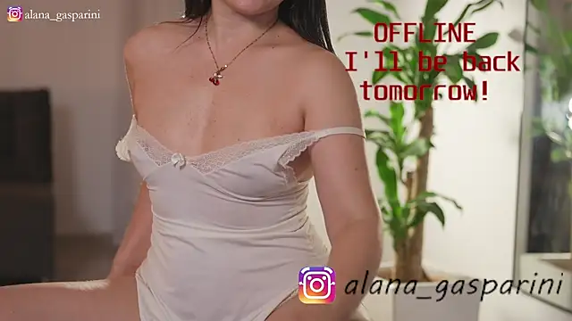 alana_gasparini webcam