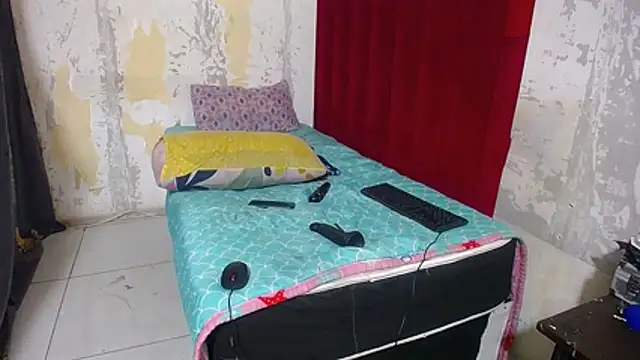 SexyChantyBabe25 webcam
