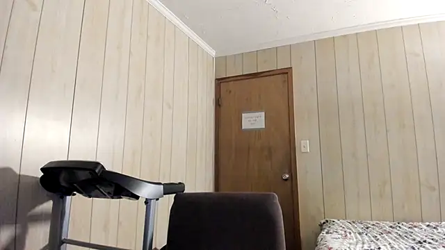 NaturalBeautyQueen webcam