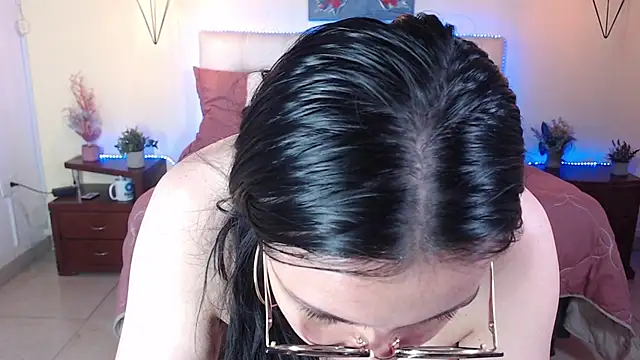 Megan_05_ webcam