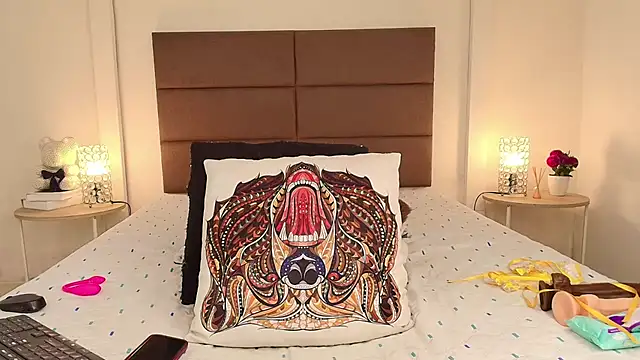 NatashaTaylor webcam