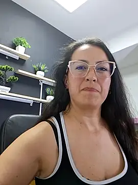 Lauryn_Jones webcam