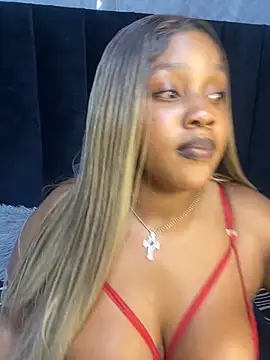 THICKBARBIE32 webcam