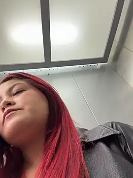 Lia-Moon77 webcam