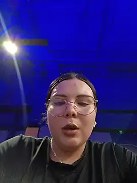 Juliet_elary webcam