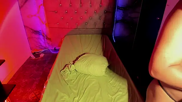 CataleyaMoon_ webcam