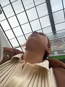 Mia_0-4 webcam