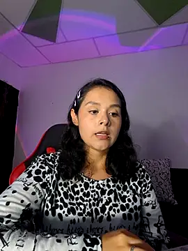 Miss_kittyX webcam