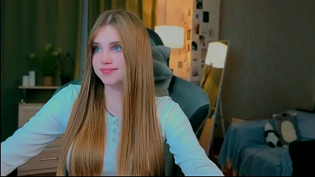 yourbeautyarya webcam