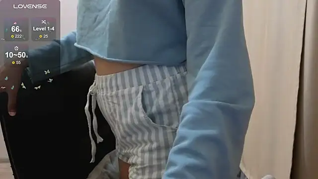 LoriYates webcam