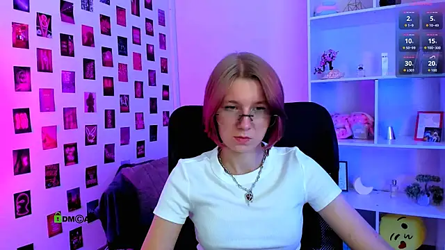 gloria_bubble webcam