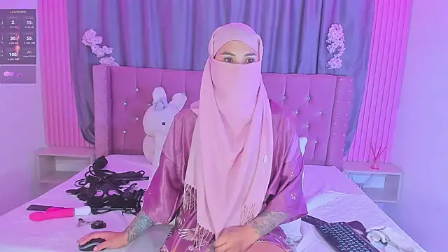Nayla-Mouna webcam