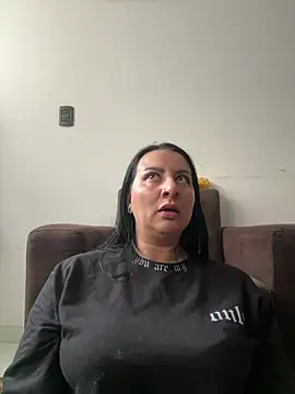 Abril_Luv webcam