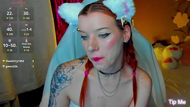 MeganNewCat webcam