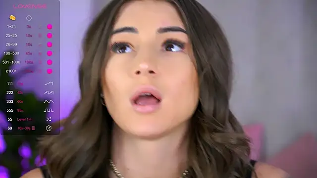 AishaSins webcam