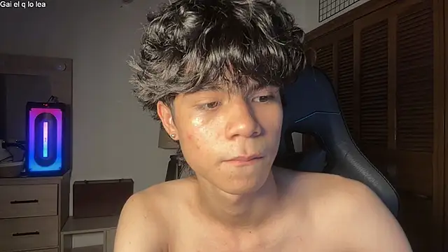 OopsAgain_ webcam
