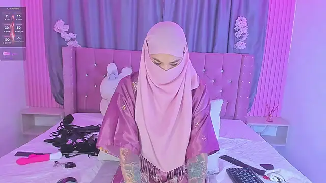 Nayla-Mouna
