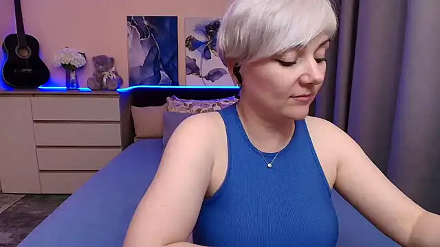 BlondPearl webcam