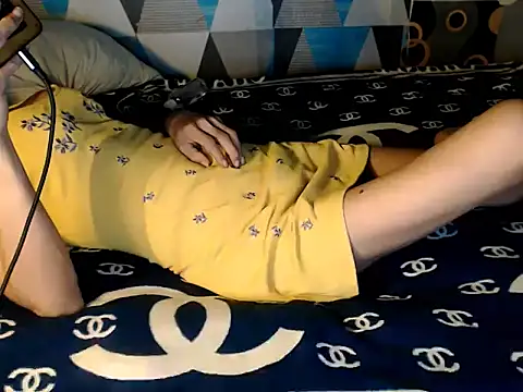 Trish_CurveCock live cam on StripChat