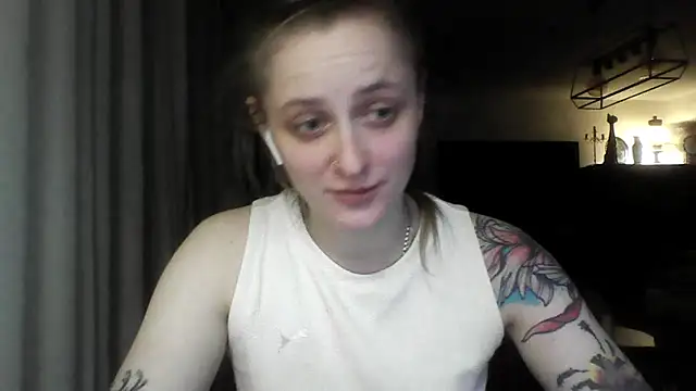 LeaWetGirl webcam