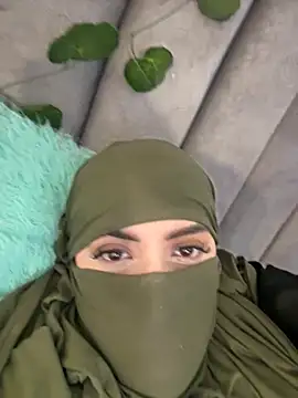 rashaaa_ live cam on StripChat