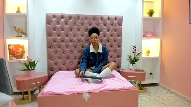 TenderTeacher live cam on StripChat