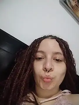 karla-thomsom10 webcam
