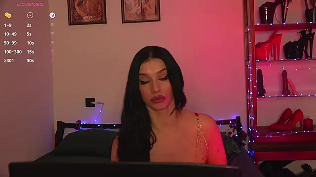 Olivia_Faye webcam