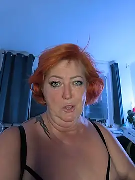 MissSilken webcam