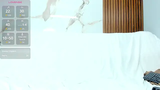 dracke_and_zara webcam