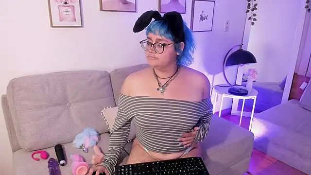 Blue_Cherry webcam