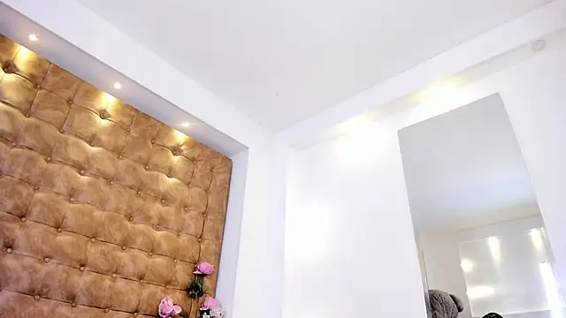 violet_giraldo webcam