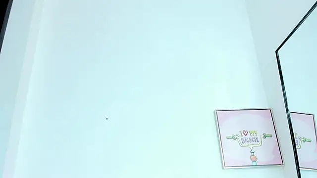 miaapril webcam
