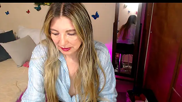 Jolie-Mature webcam