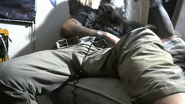 crassanova live cam on StripChat