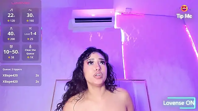 zarahfoster live cam on StripChat