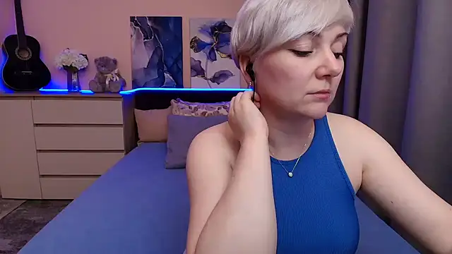 BlondPearl webcam