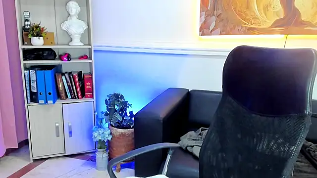 Lucifer_shadow live cam on StripChat