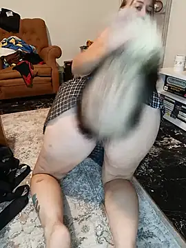Susiee_Redd webcam