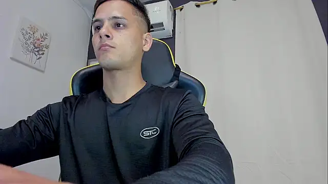 sexy_andres01 webcam