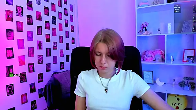 gloria_bubble live cam on StripChat