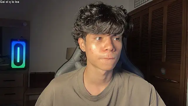 OopsAgain_ webcam