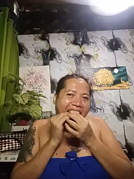 TabooSHOWgirl18 webcam